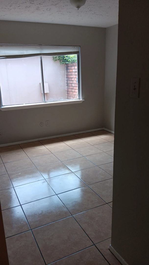 Photo - 2Bed 1.5 Bath 1505 sqft House