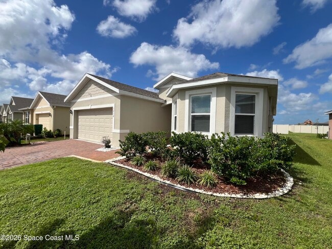 Building Photo - 1312 McFarland Dr
