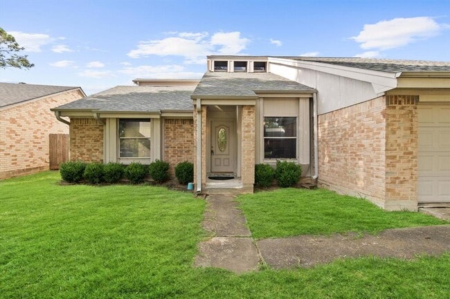 Building Photo - 2611 Quarry Hill Rd