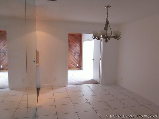 Foto del edificio - 1905 SW 86th Ave