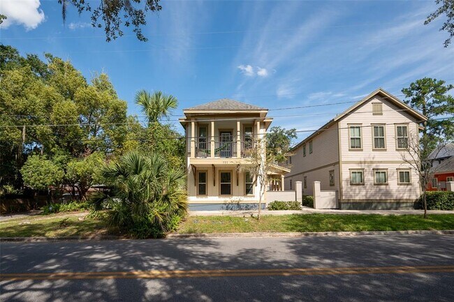 Foto del edificio - 721 NW 10th St