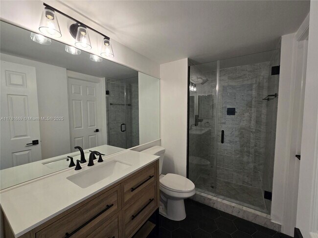 Building Photo - 800 Claughton Island Dr