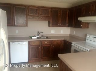 Building Photo - 4 br, 2 bath House - 1001 Lantana Lane