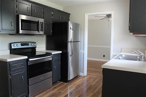 Building Photo - 1452 Buchanon Dr