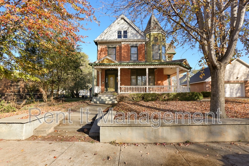 Photo - 2210 Wirt St