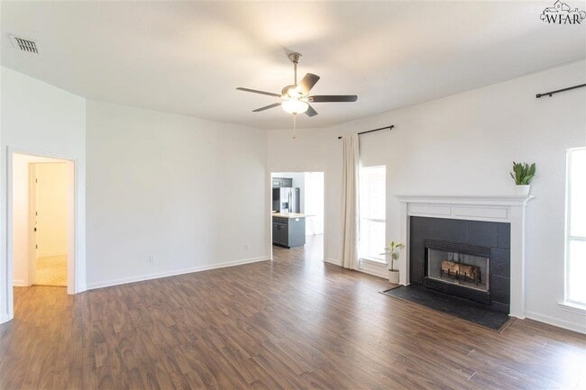 Building Photo - 6051 Laci Ln