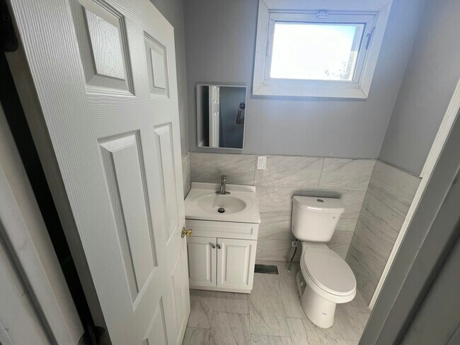 Foto del edificio - 346 Ridgeway St