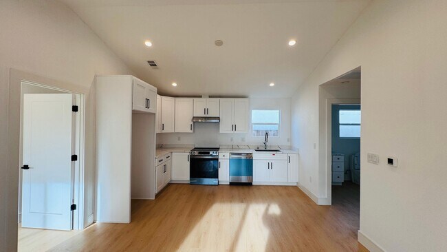 Foto del edificio - 374 S 21st St