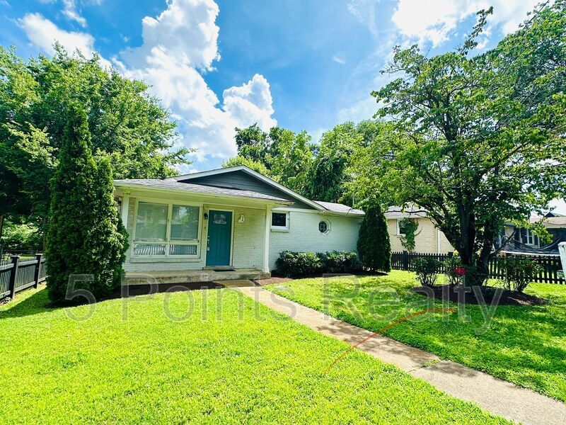 Foto principal - 320 Arrington St