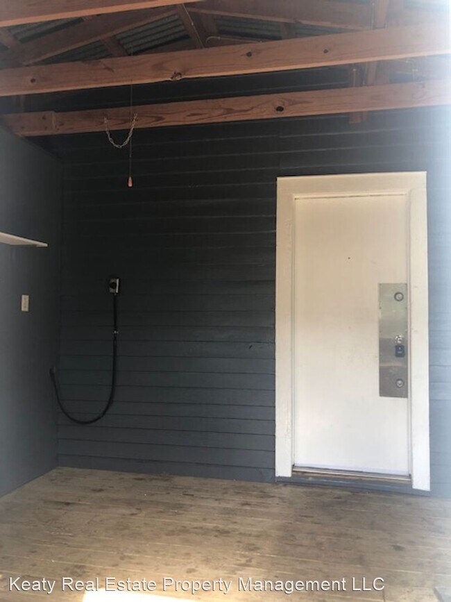 Foto del edificio - 2 br, 1 bath House - 817 Moss Street