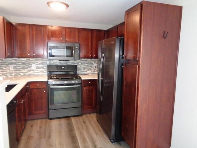 Foto del edificio - 7004 Ash Creek Hts #103