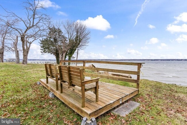 Foto del edificio - 25001 Half Pone Point Rd