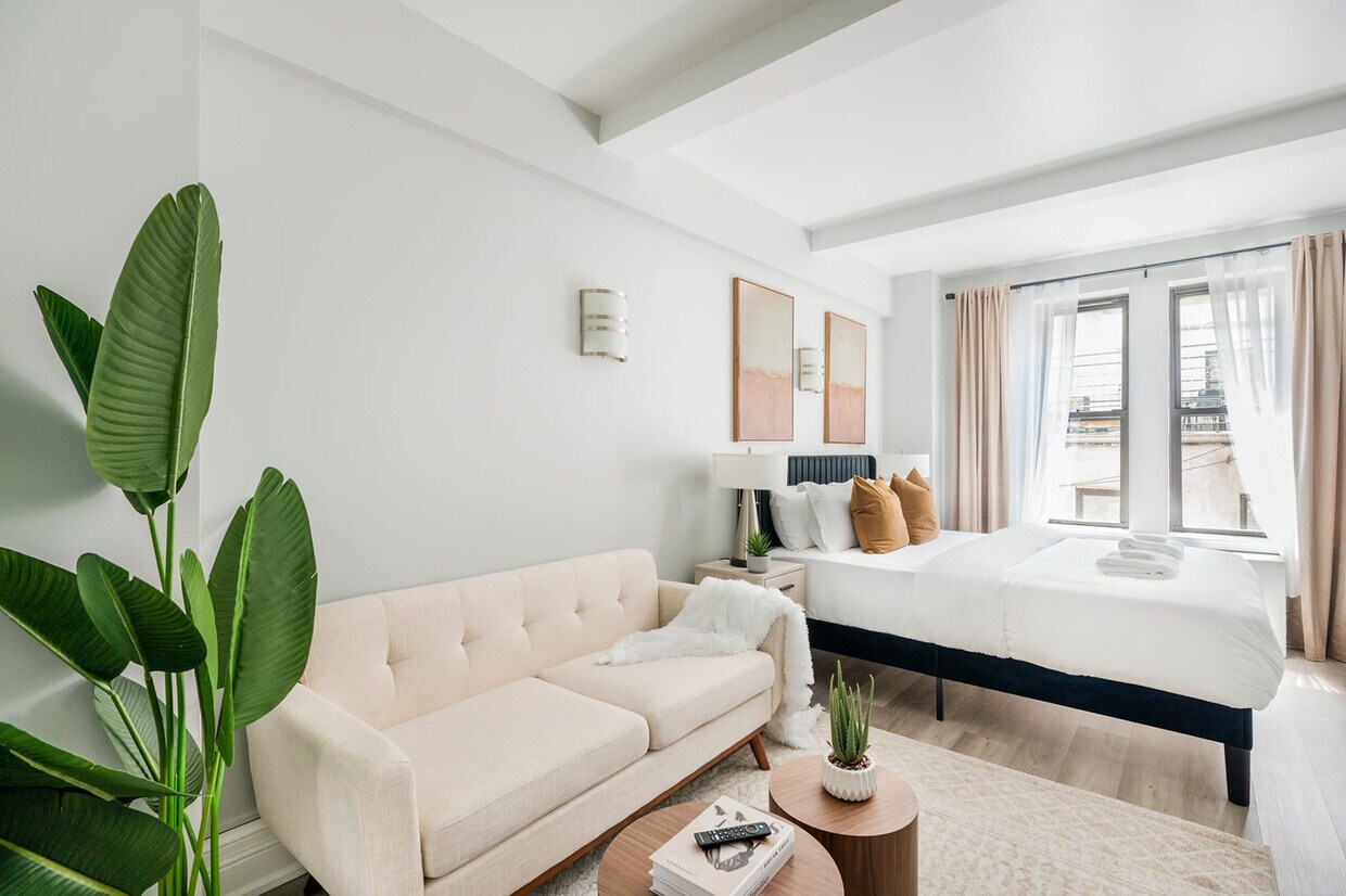 Foto principal - 240 W 73rd St