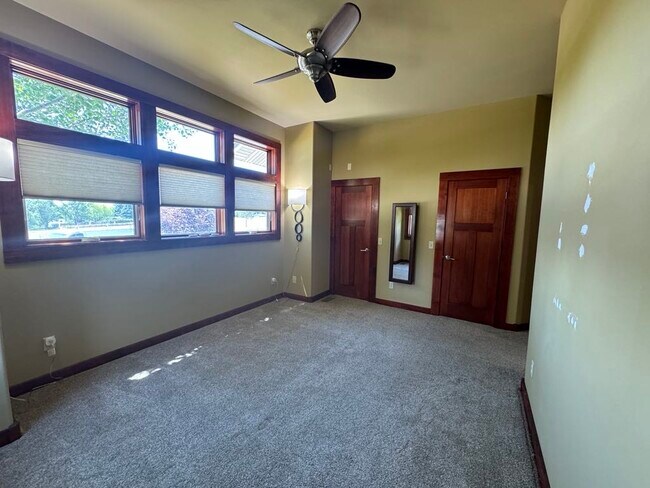 Foto del edificio - 4045 Audubon Way