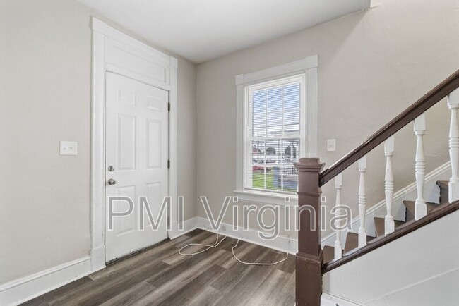 Building Photo - 522 Portsmouth Blvd