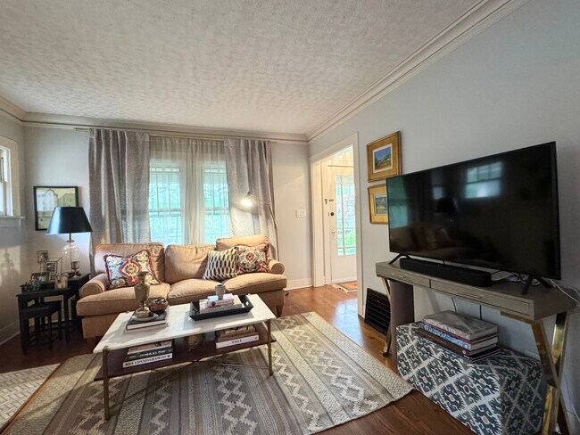 Foto del edificio - 4615 Fairmount Ave