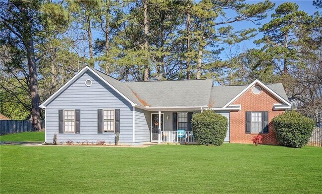 Foto del edificio - 1528 Carriage Ln