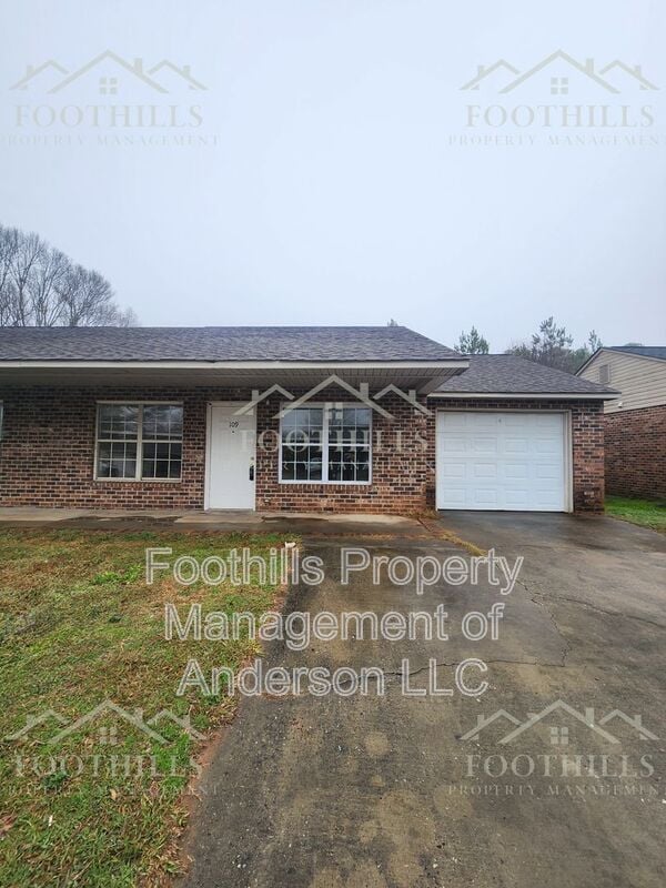 Building Photo - 109 Premiere Ct
