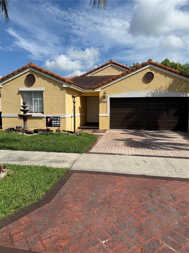 Building Photo - 15921 SW 82nd St