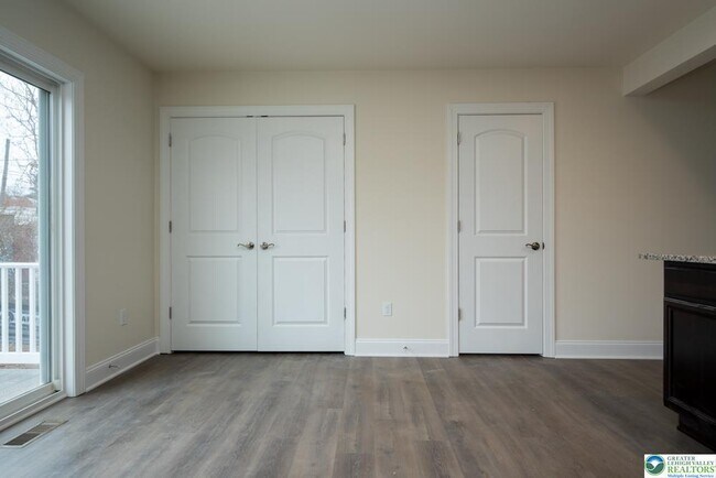 Foto del edificio - 1641 Riegel St