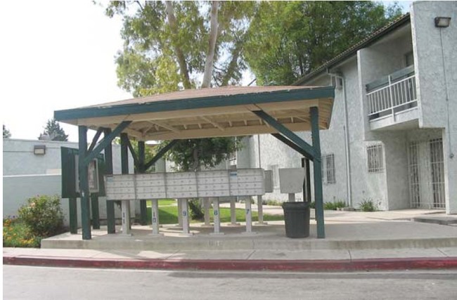 Building Photo - New Wilmington Arms Apartments