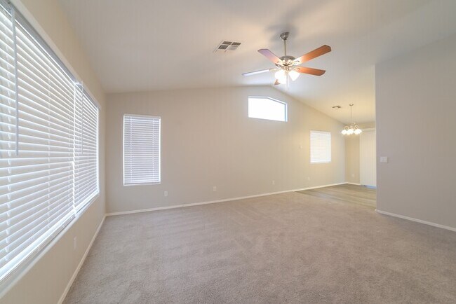 Building Photo - Available Now! View the property today!