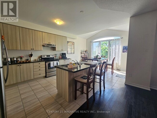 Building Photo - 219 Northglen Blvd