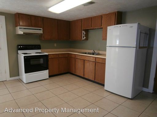 Building Photo - 203 S 16th St