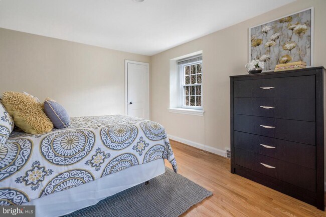 Building Photo - 52 E Levering Mill Rd