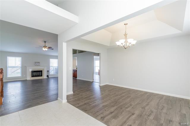 Building Photo - 419 Valley Spring Dr