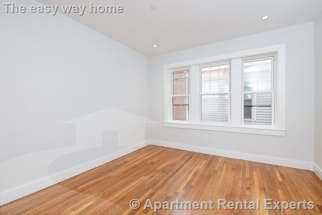 Foto del edificio - 18 Forest St