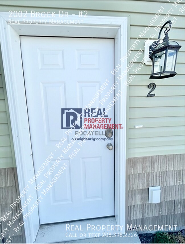 Foto del edificio - 2002 Brock Dr