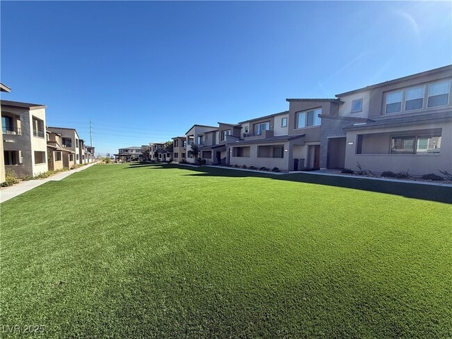 Building Photo - 11450 Crimson Ledge Ave