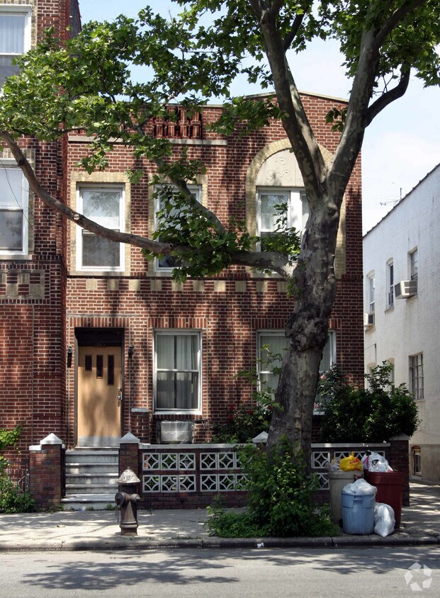 Primary Photo - 1705 60th St