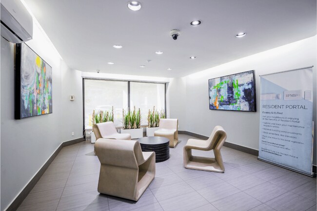 Photo du bâtiment - Huntley Apartments