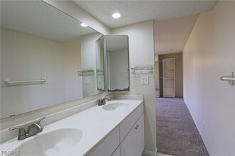 Building Photo - 12353 Woodrose Ct