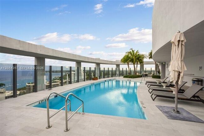 Foto del edificio - 2831 S Bayshore Dr
