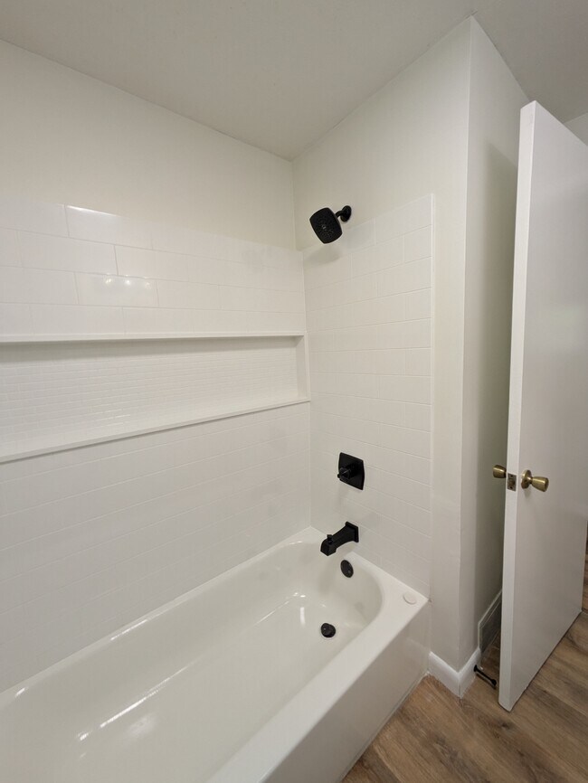 Bathroom - 1322 Westcott St