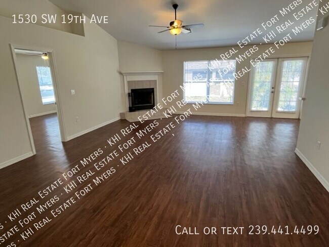 Building Photo - 1530 SW 19th Ave