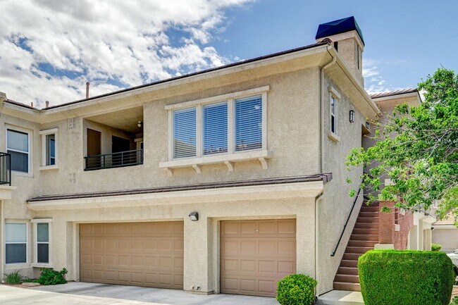Building Photo - Bright 2 Bedroom Summerlin Condo with Mountain Views & Resort-Style Amenities