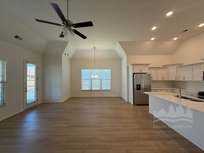 Building Photo - 345 Chestnut Rdg Cv