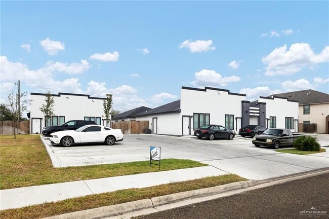 Building Photo - 1429 W Harrison Ave