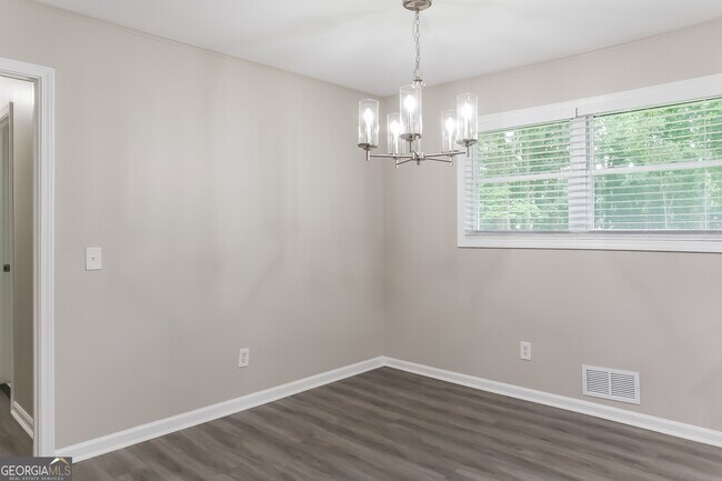 Foto del edificio - 4771 Baron Rd