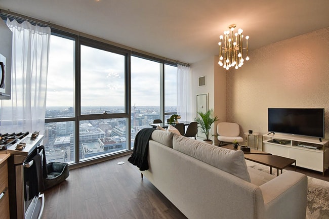 Photo - 801 W Madison St Apartment