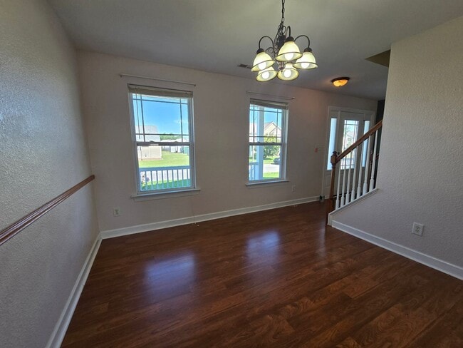 Building Photo - Minutes from Coast Guard Base, Large 2 Sto...