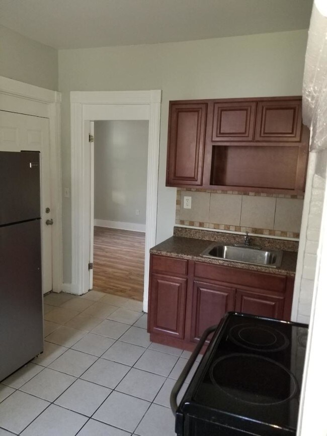 135 Ward St, New Haven, CT 06519 Townhome Rentals in New Haven CT