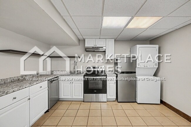 Building Photo - 434 Forrest Ave