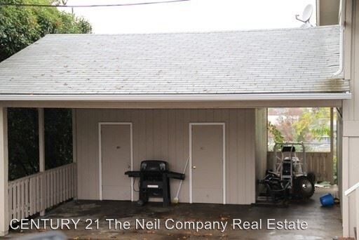 Building Photo - 1834-1834 NW Otie St