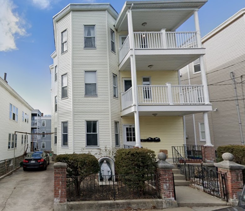 Building Photo - 14 Belknap St