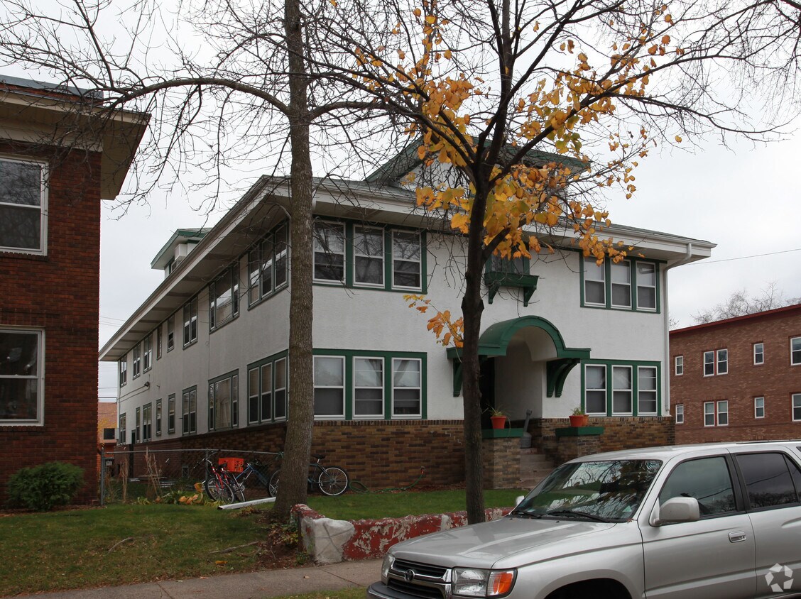 Building Photo - 3757 Harriet Ave S